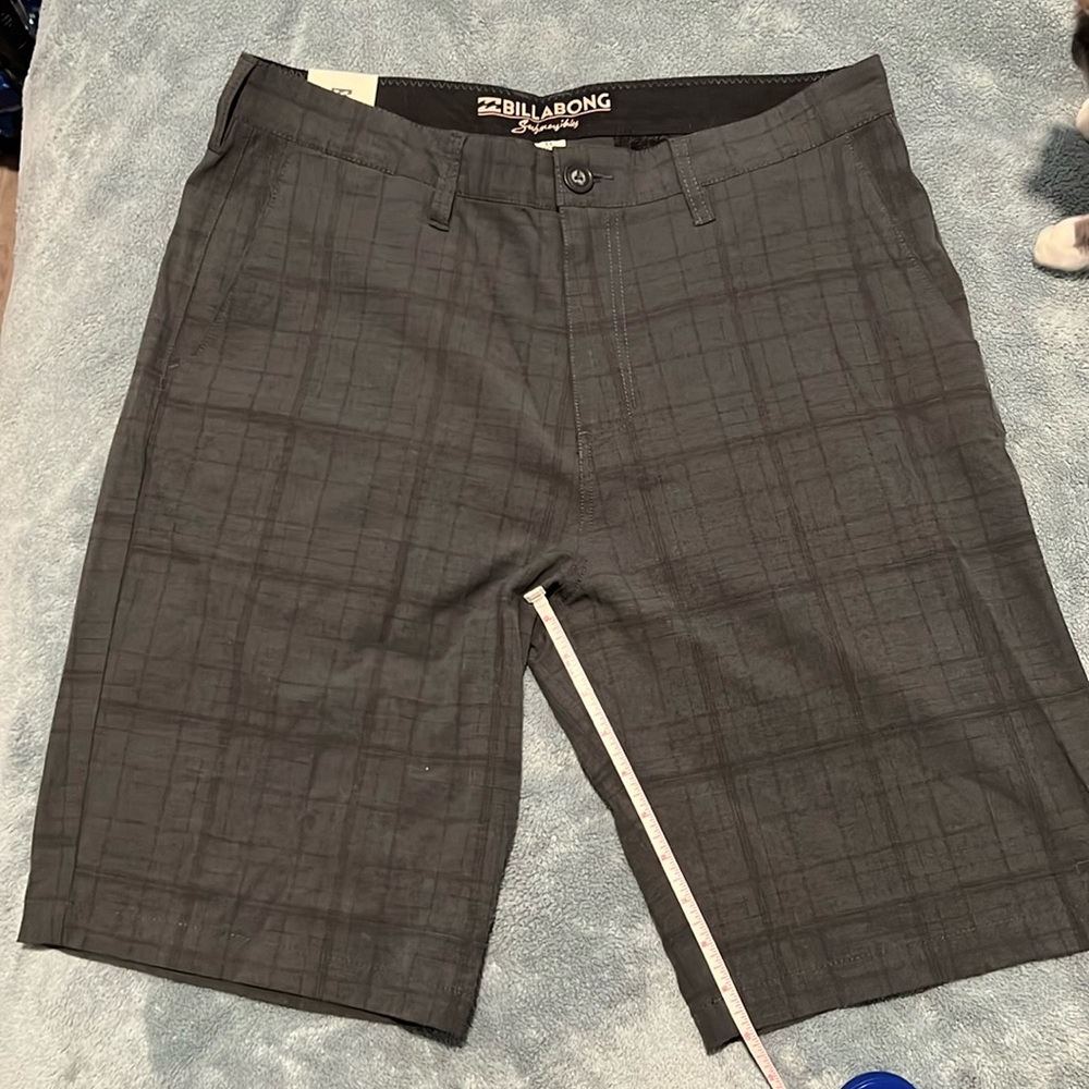 Billabong Submersibles men’s hybrid shorts 33 x 22